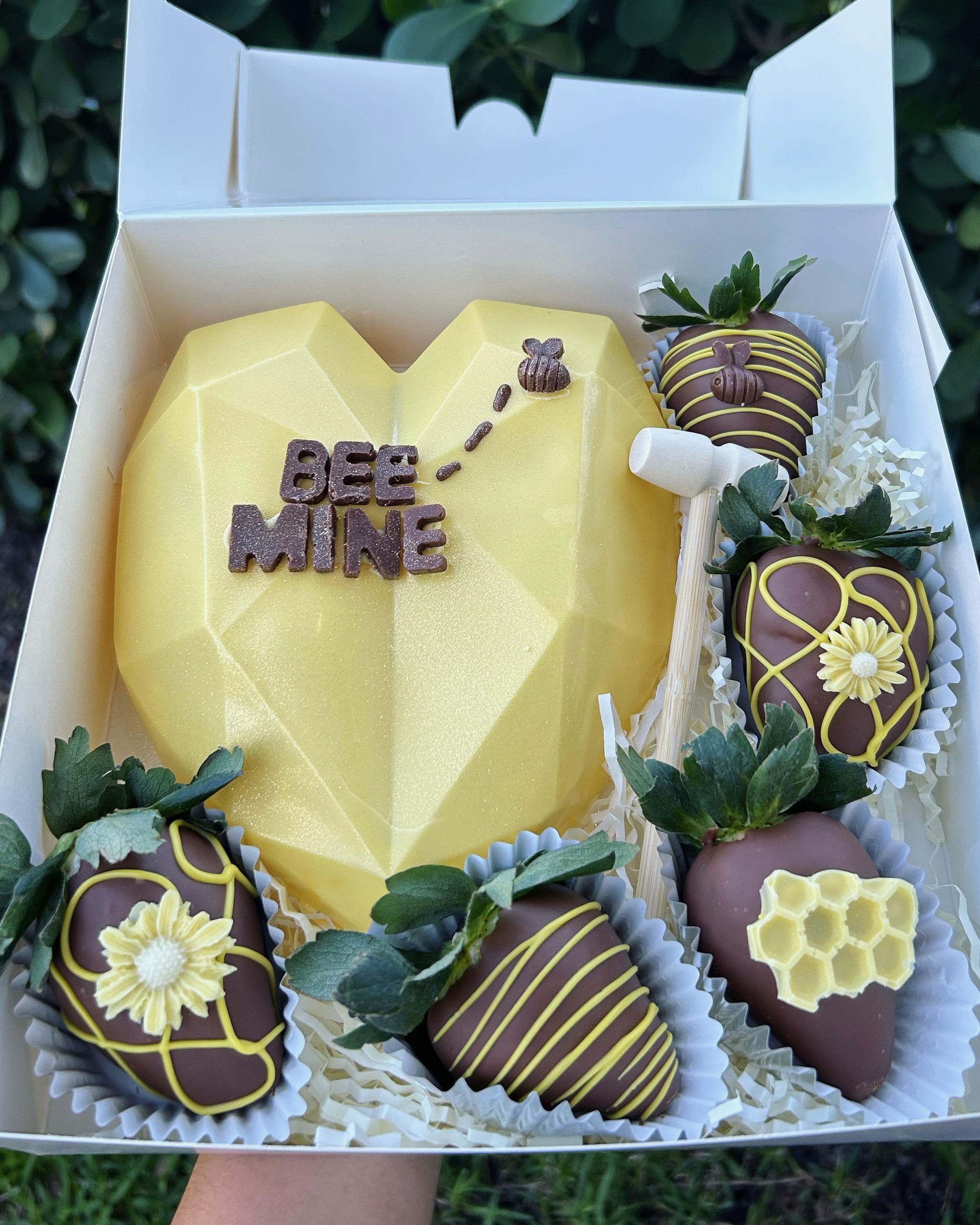 Breakable Heart from Sweet Tooth Cravings